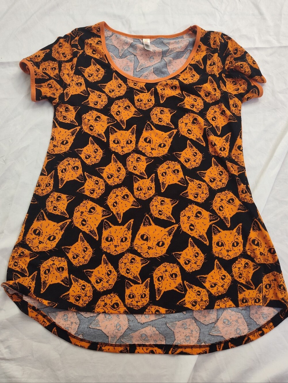 LuLaRoe Top T-Shirt Style Orange Black Cats Stretchy Oversized WOMENS SIZE XS
